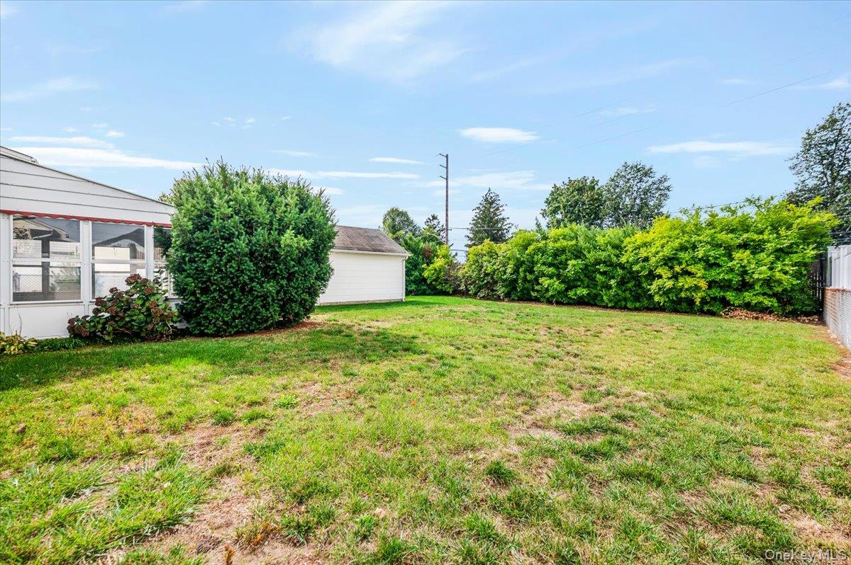 #18 photo, 15 Hewmann Place, Bethpage , NY 11714