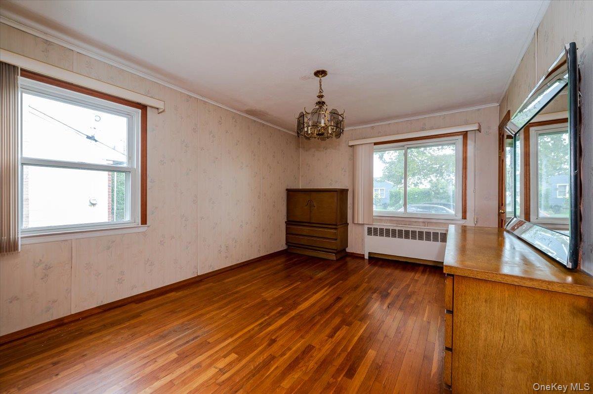 #8 photo, 15 Hewmann Place, Bethpage , NY 11714