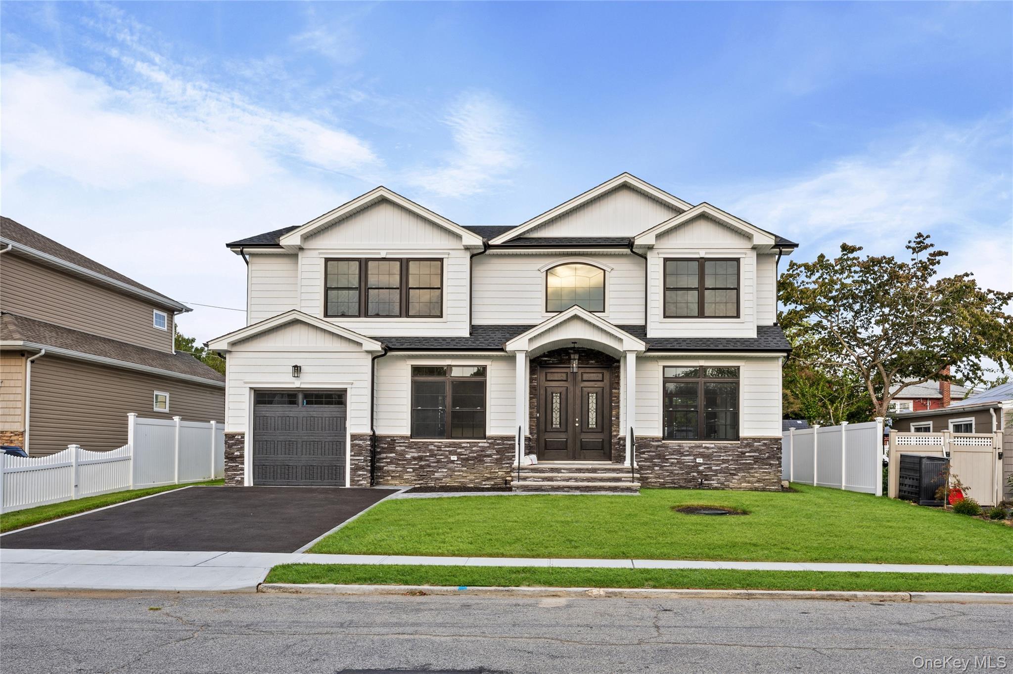 #4 photo, 2500 1st Avenue, ナッソー郡 East Meadow , NY 11554