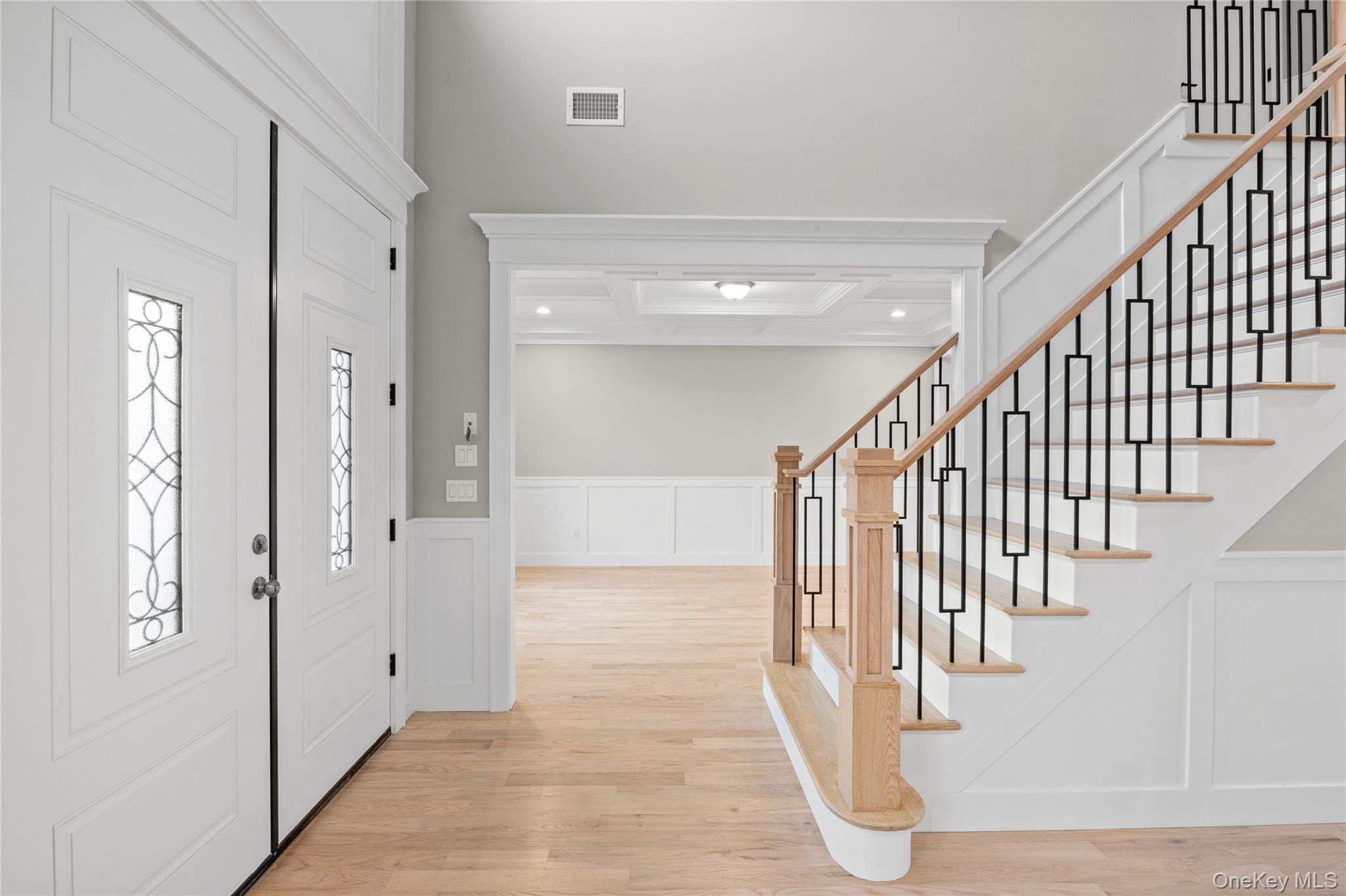 #6 photo, 2500 1st Avenue, ナッソー郡 East Meadow , NY 11554