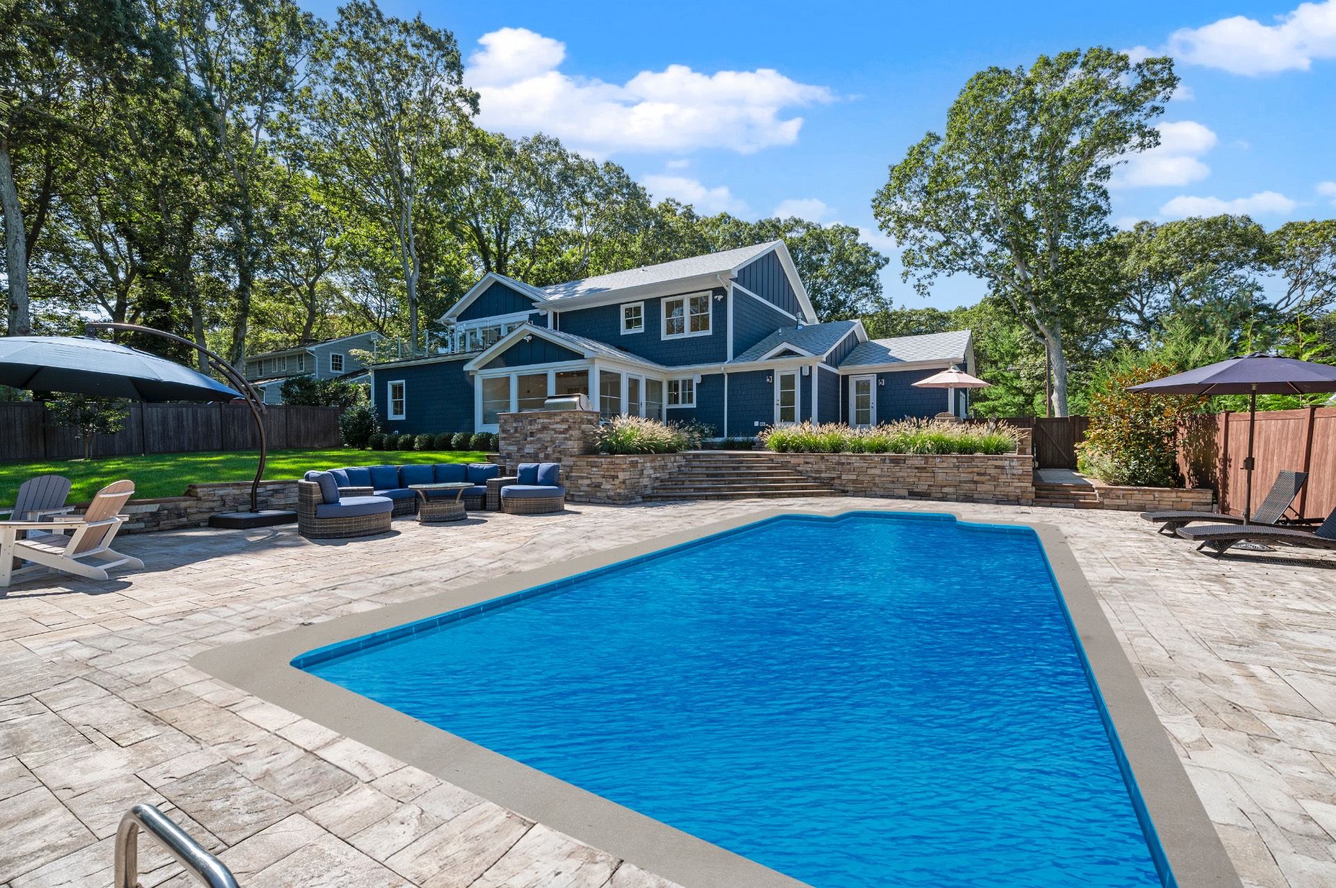 #1 photo, 155 Pinewood Rd, サフォーク郡 Cutchogue , NY 11935