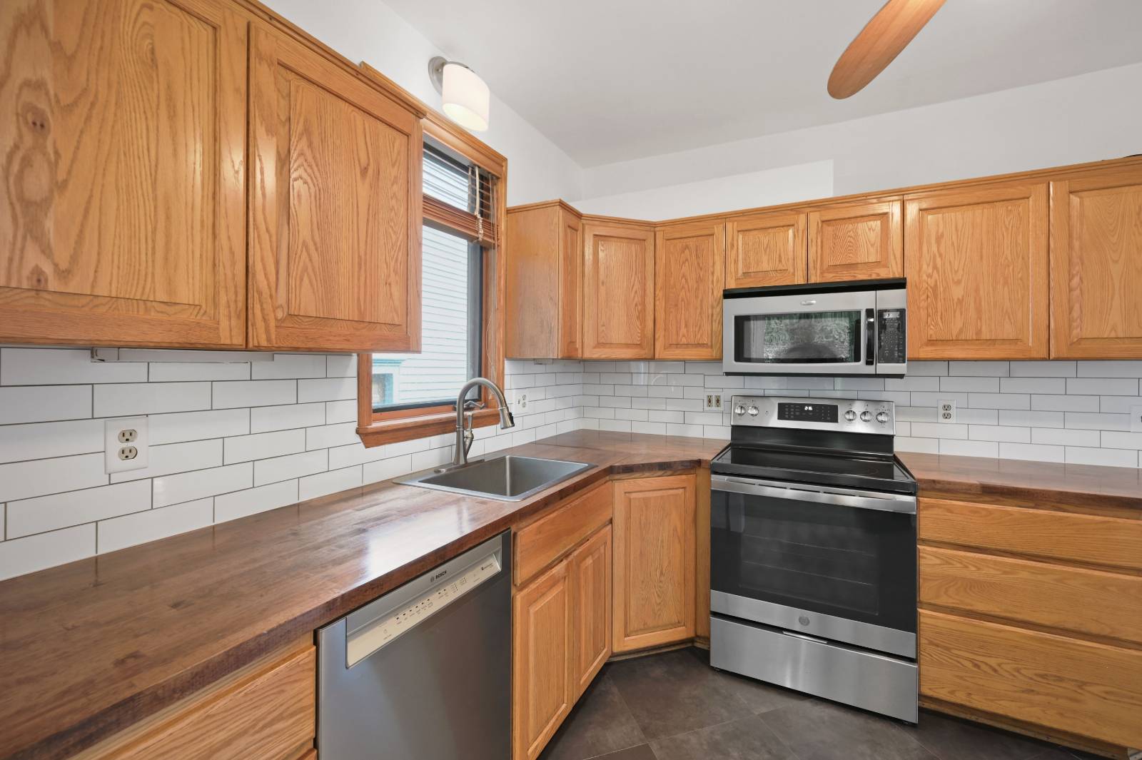 #39 photo, 3 Normal Ave, Oneonta , NY 13820