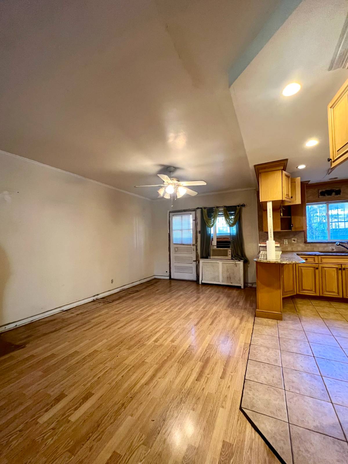 #6 photo, 1746 Gerritsen Ave, Marine Park , NY 11229