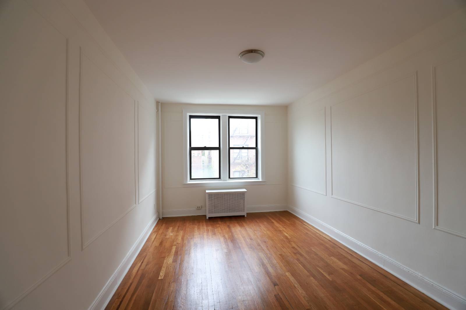 #5 photo, 34-12 29 Street, Astoria , NY 11106