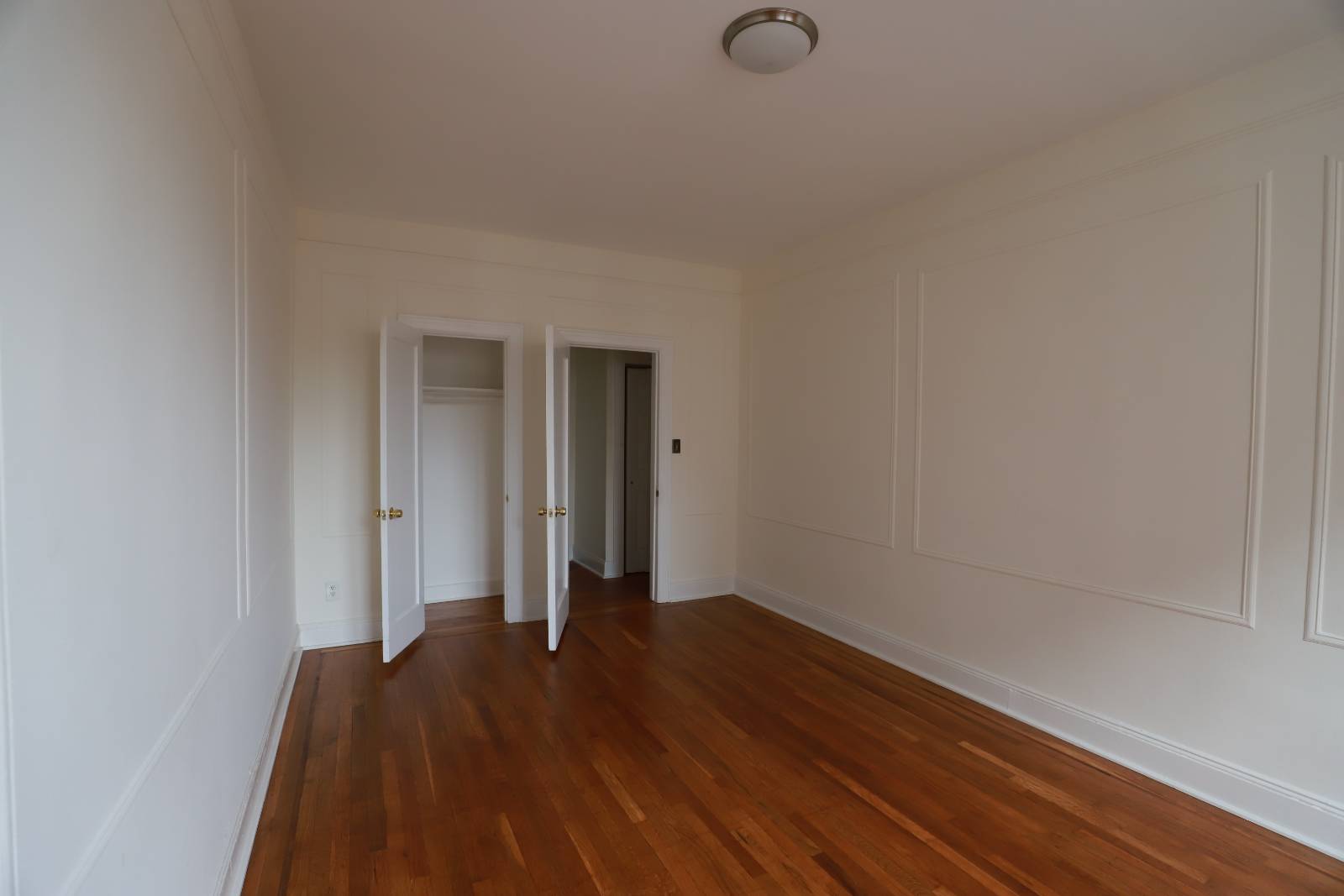 #7 photo, 34-12 29 Street, Astoria , NY 11106