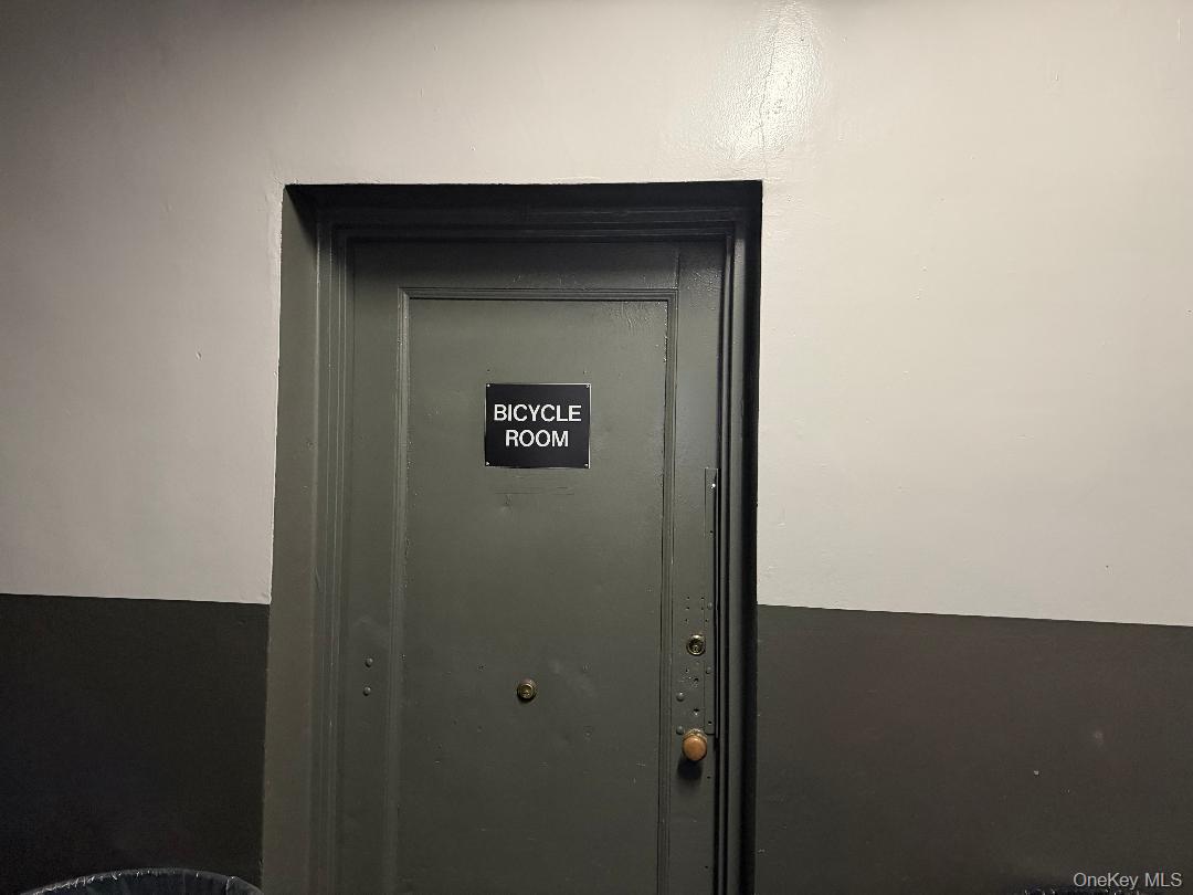 #8 photo, 83-40 Austin Street, Kew Gardens , NY 11415