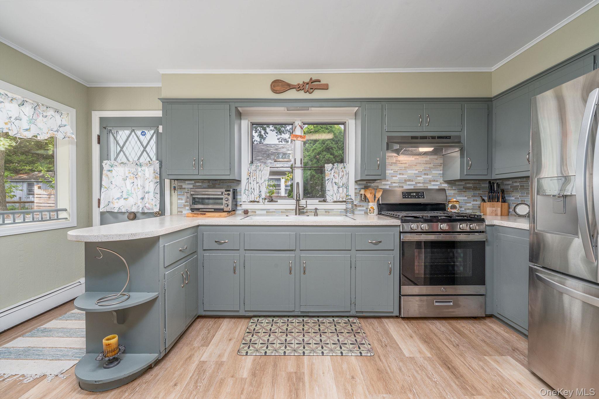 #13 photo, 920 Bray Avenue, サフォーク郡 Laurel , NY 11948