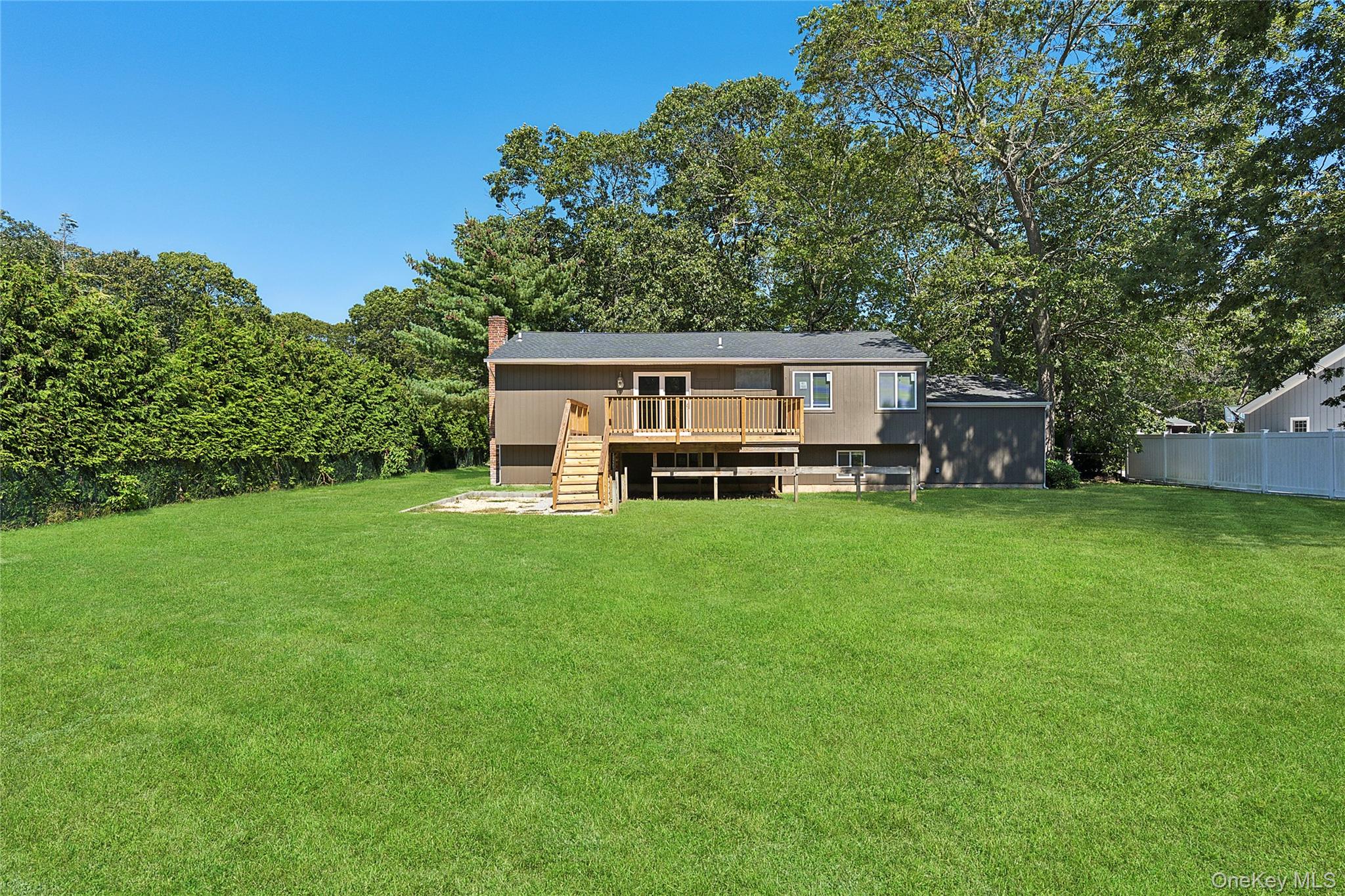 #15 photo, 133 Trout Brook Lane, サフォーク郡 Aquebogue , NY 11931