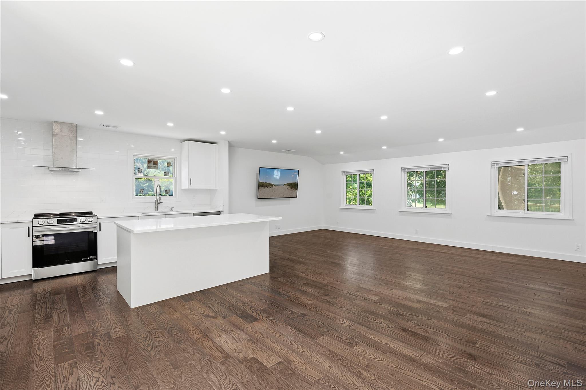 #3 photo, 133 Trout Brook Lane, サフォーク郡 Aquebogue , NY 11931