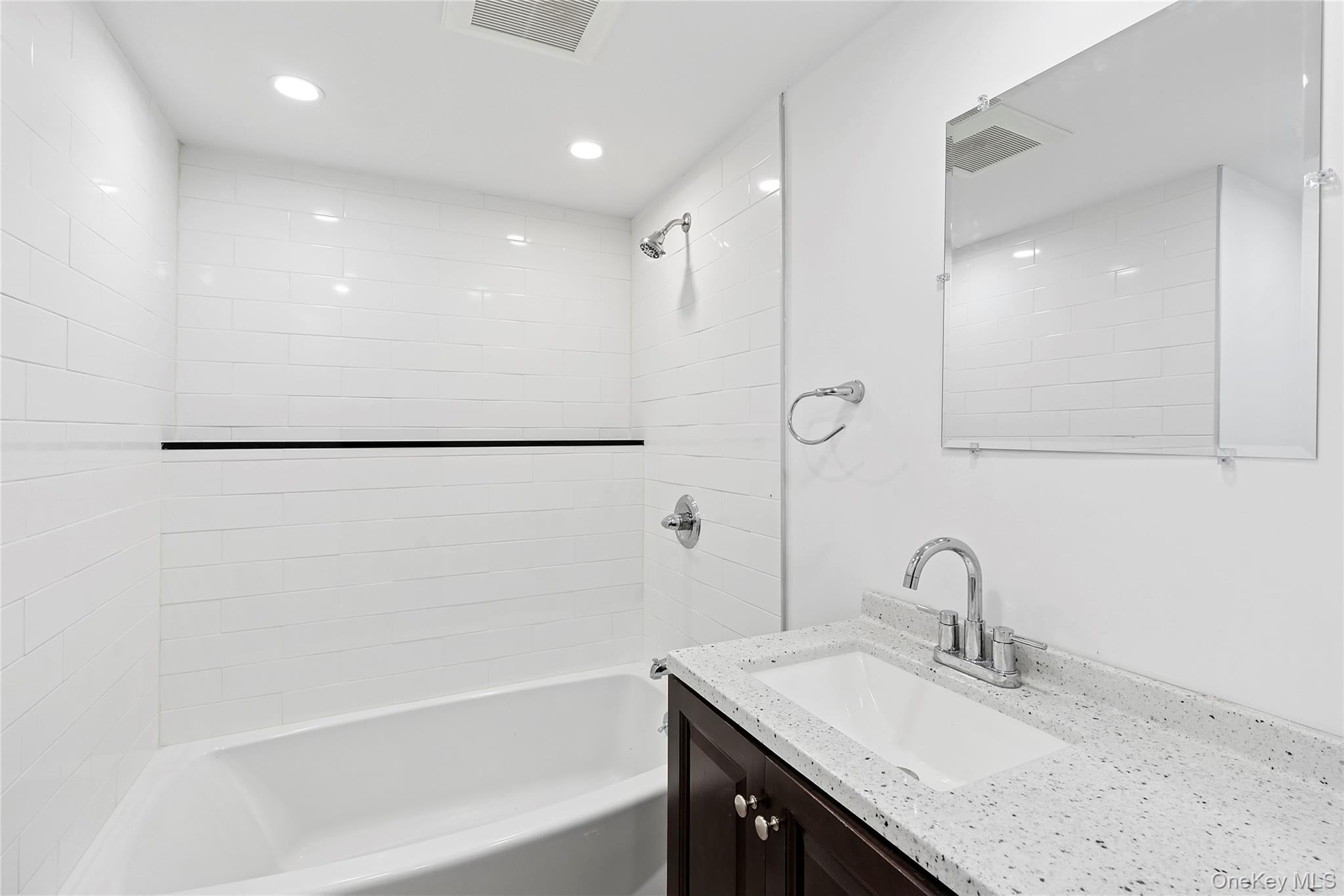 #8 photo, 133 Trout Brook Lane, サフォーク郡 Aquebogue , NY 11931