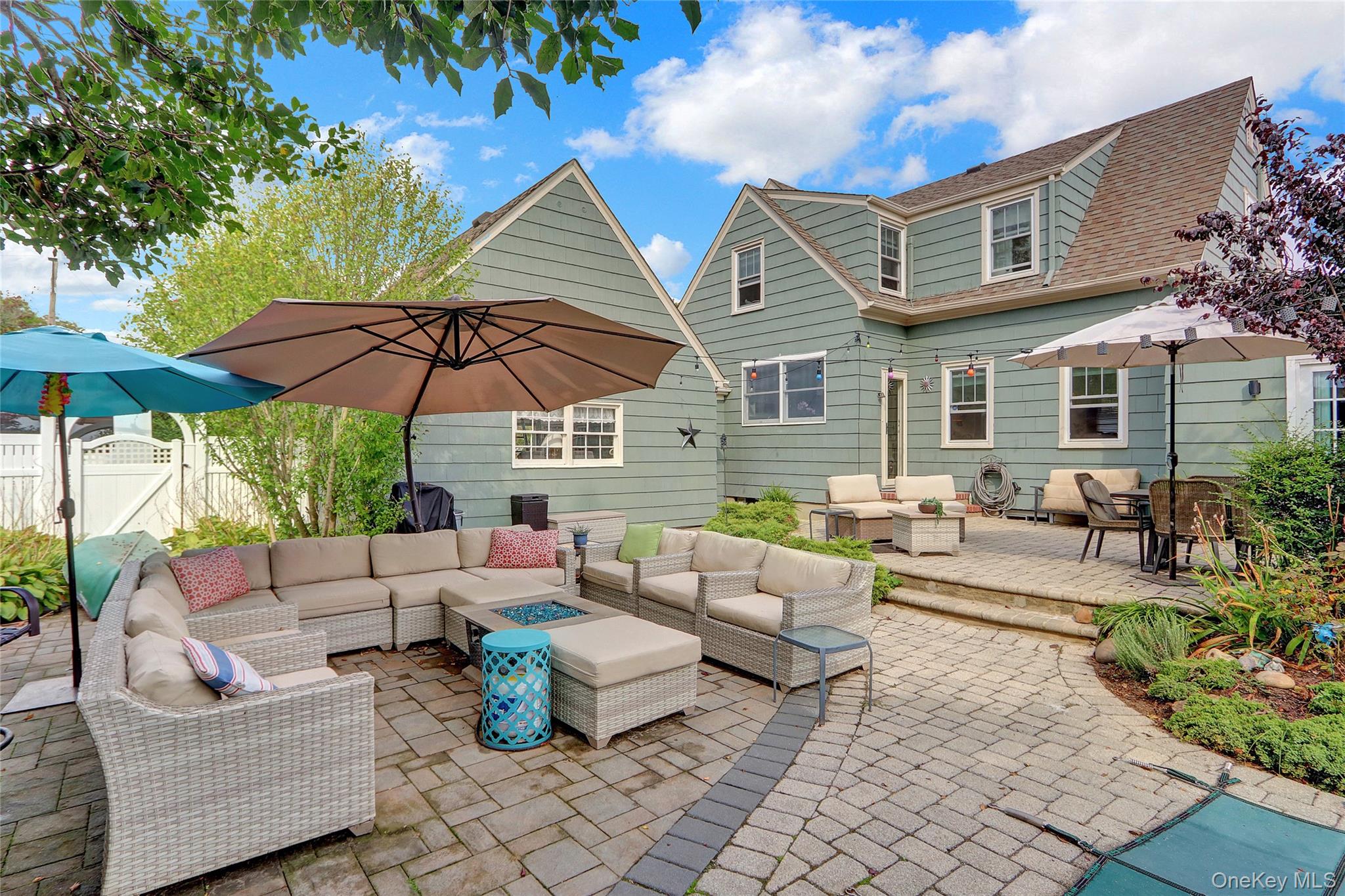 #15 photo, 102 Shinnecock Avenue, Massapequa , NY 11758