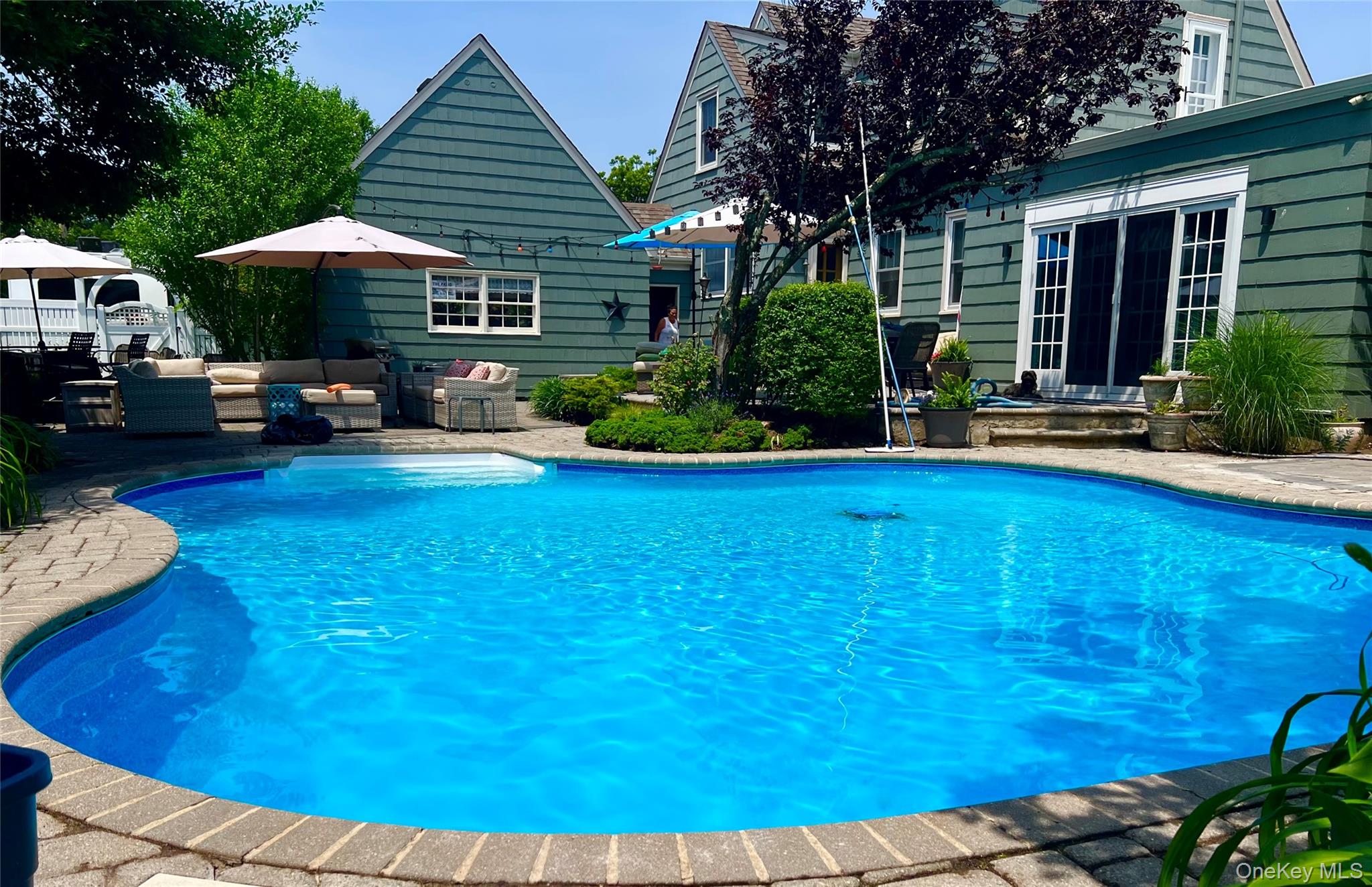 #2 photo, 102 Shinnecock Avenue, Massapequa , NY 11758