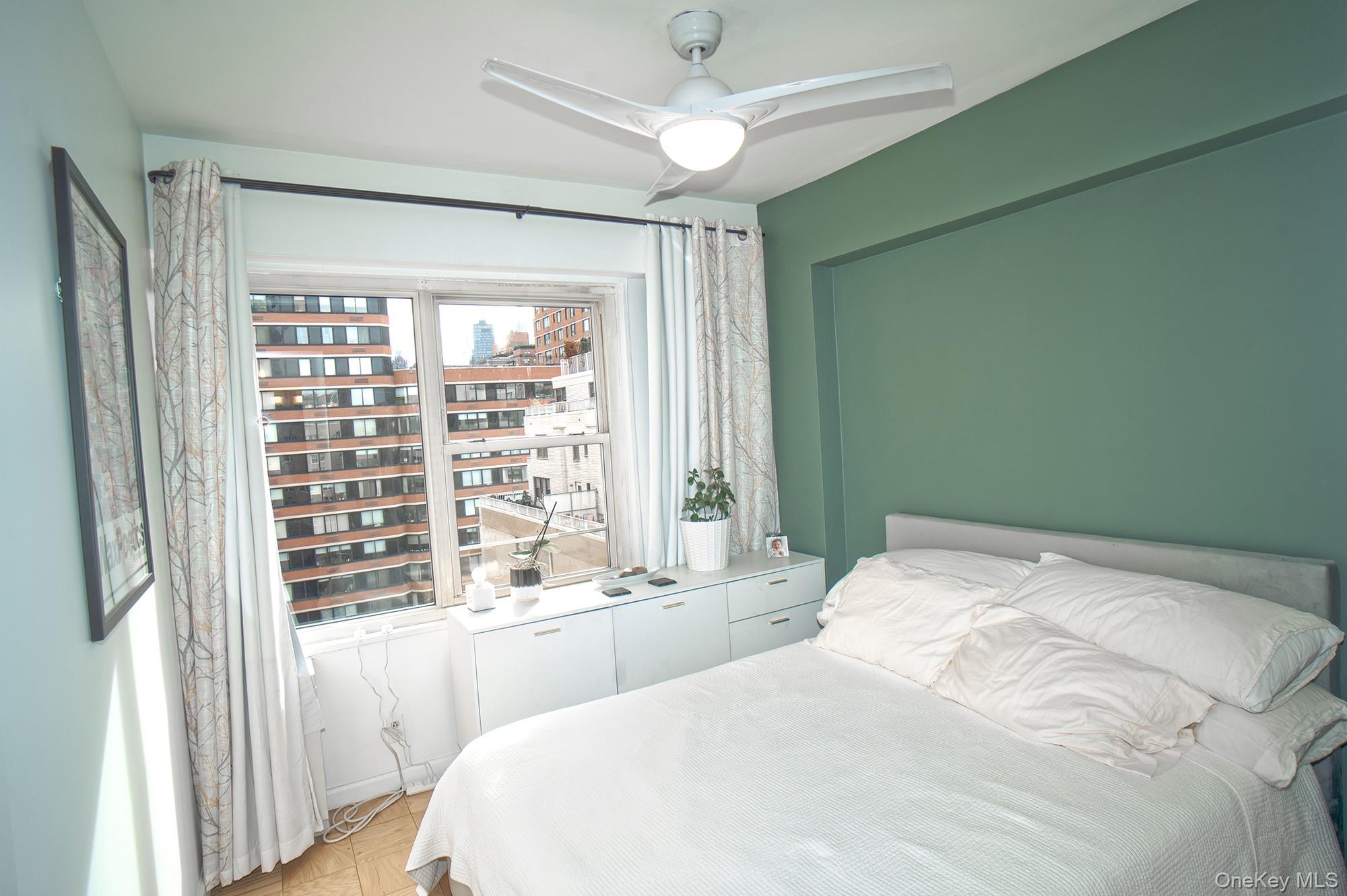 #5 photo, 370 E 76th Street, New York (Manhattan) , NY 10021