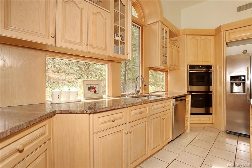 #12 photo, 1 Emerald Drive, Pomona , NY 10970