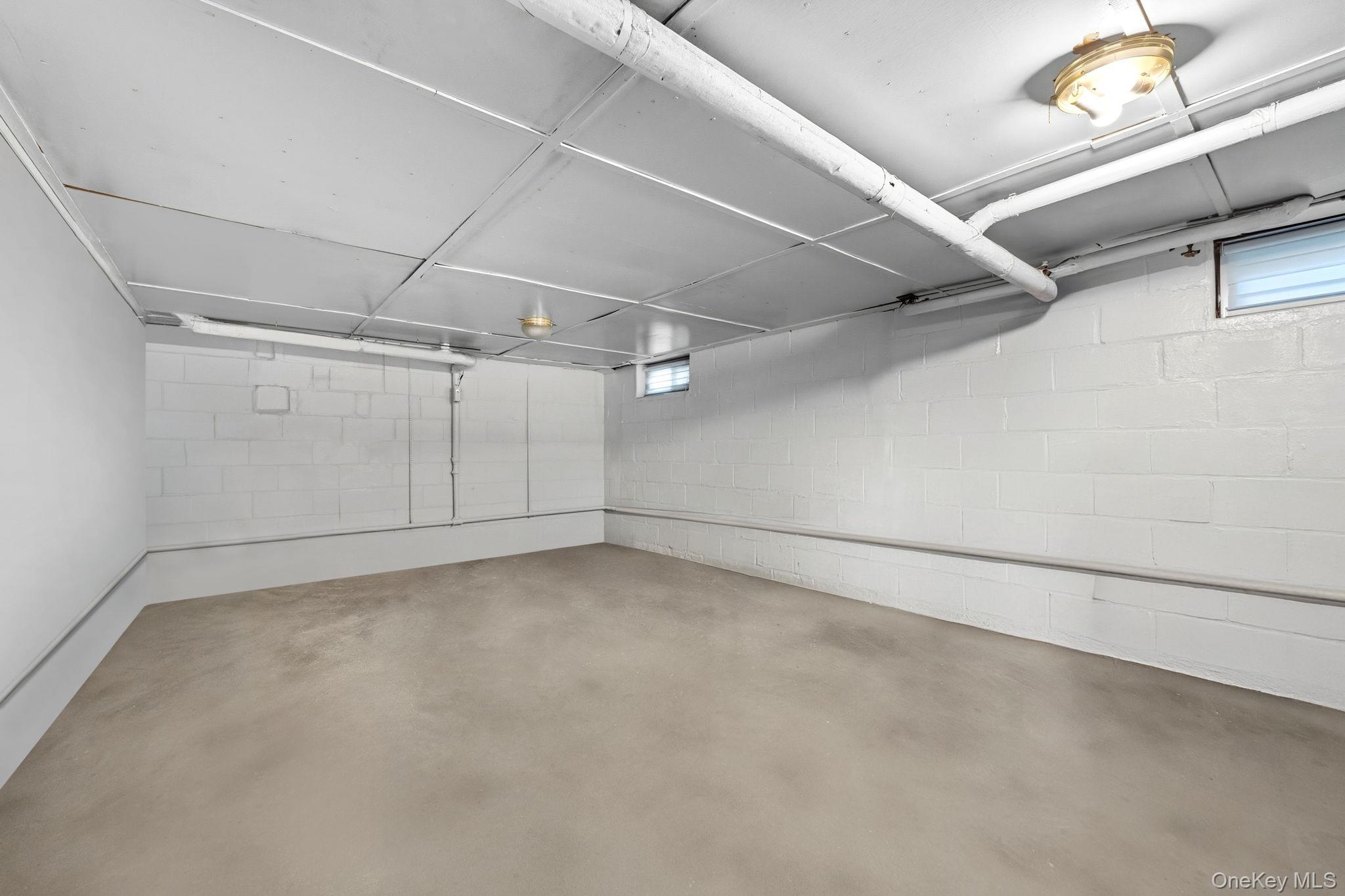 #13 photo, 145 Cornwell Avenue, Valley Stream , NY 11580