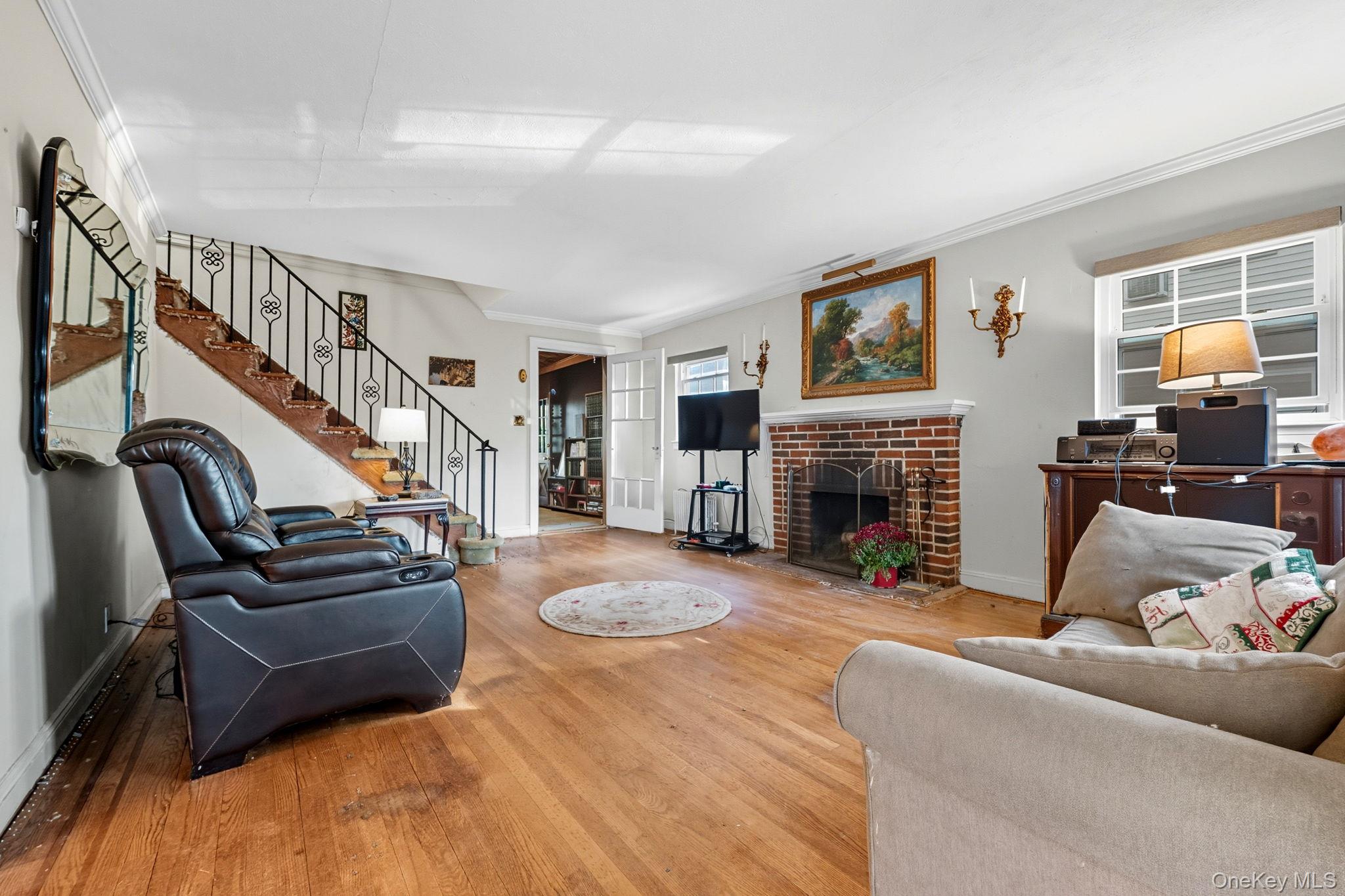 #4 photo, 145 Cornwell Avenue, Valley Stream , NY 11580