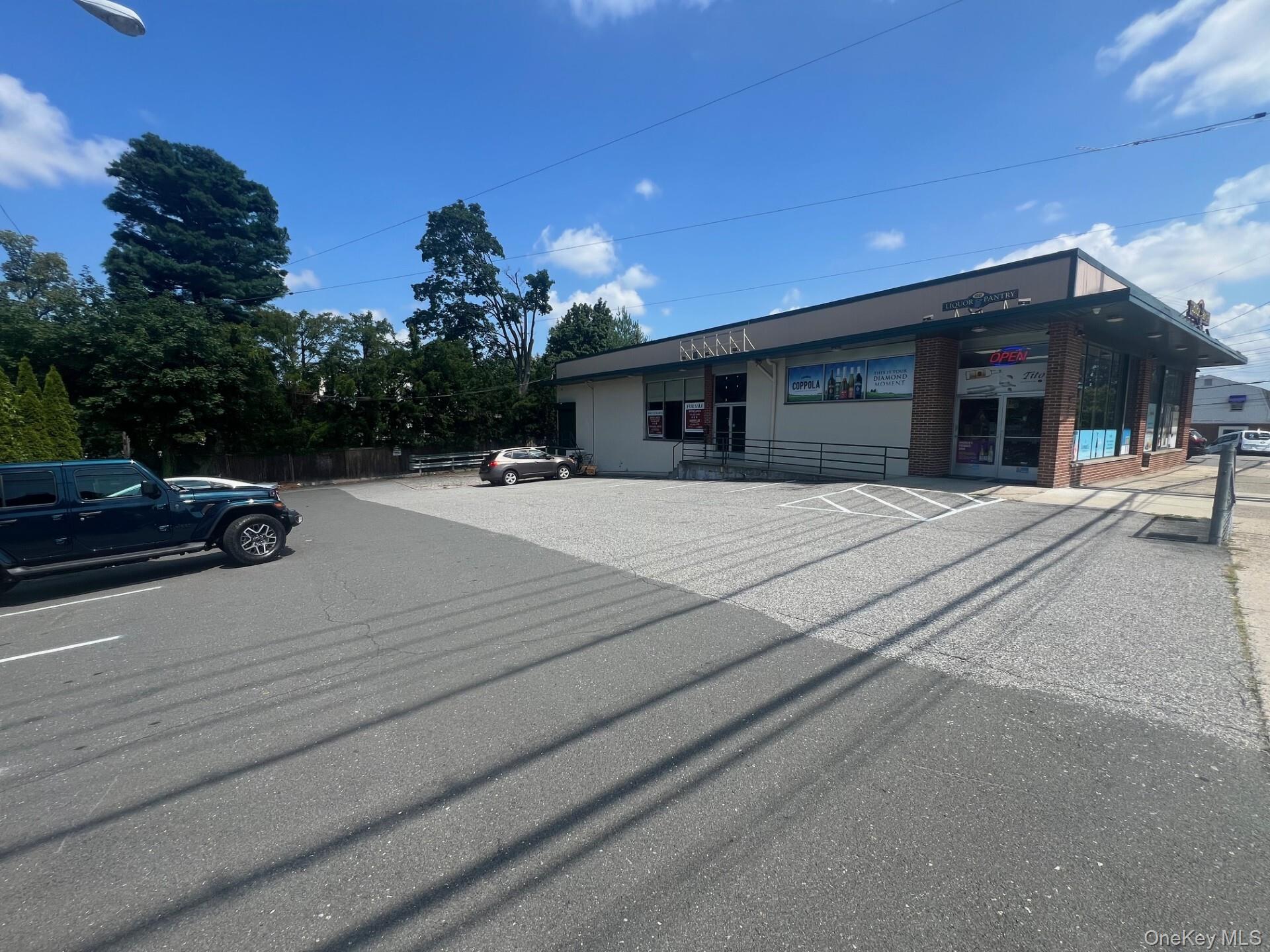 #2 photo, 800 E Boston Post Road, Mamaroneck , NY 10543