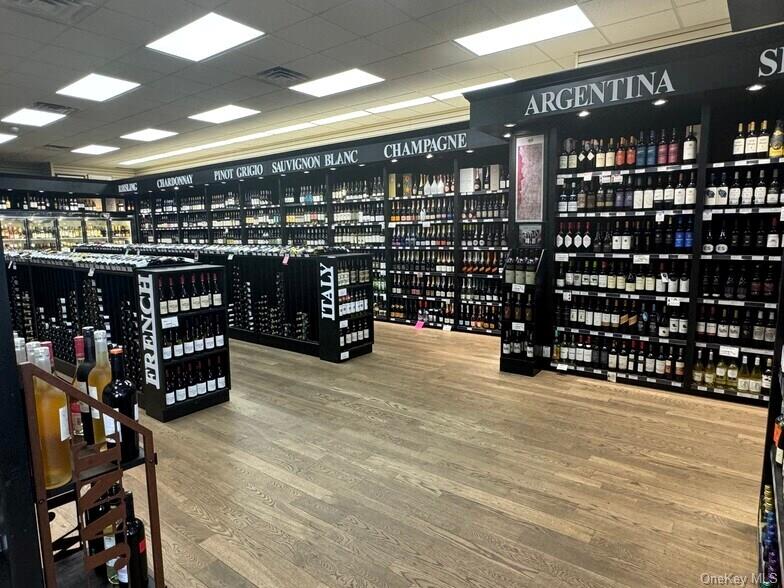 #3 photo, 800 E Boston Post Road, Mamaroneck , NY 10543