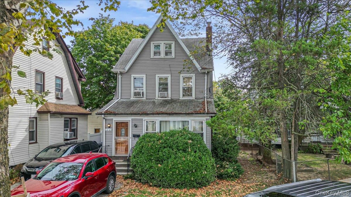 #1 photo, 11221 212th Street, क्वीन्स गाँव Queens Village , NY 11429