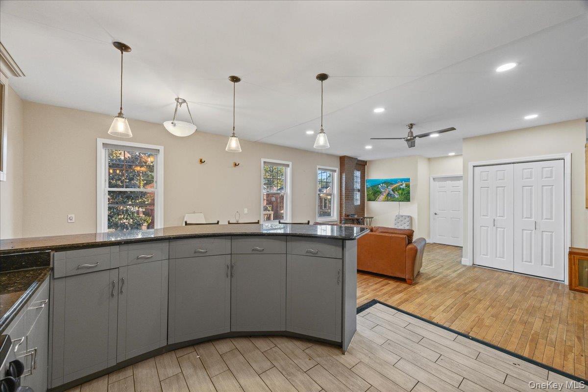 #17 photo, 3607 Irwin Avenue, Bronx , NY 10463