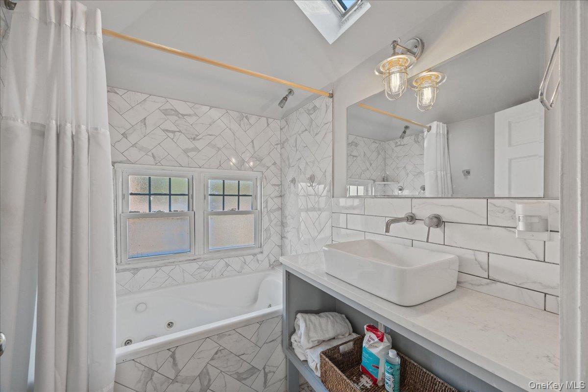 #19 photo, 3607 Irwin Avenue, Bronx , NY 10463