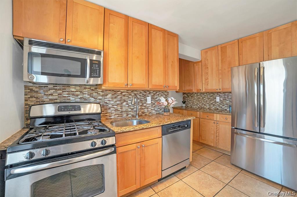 #6 photo, 415 Gramatan Avenue, Mount Vernon , NY 10552