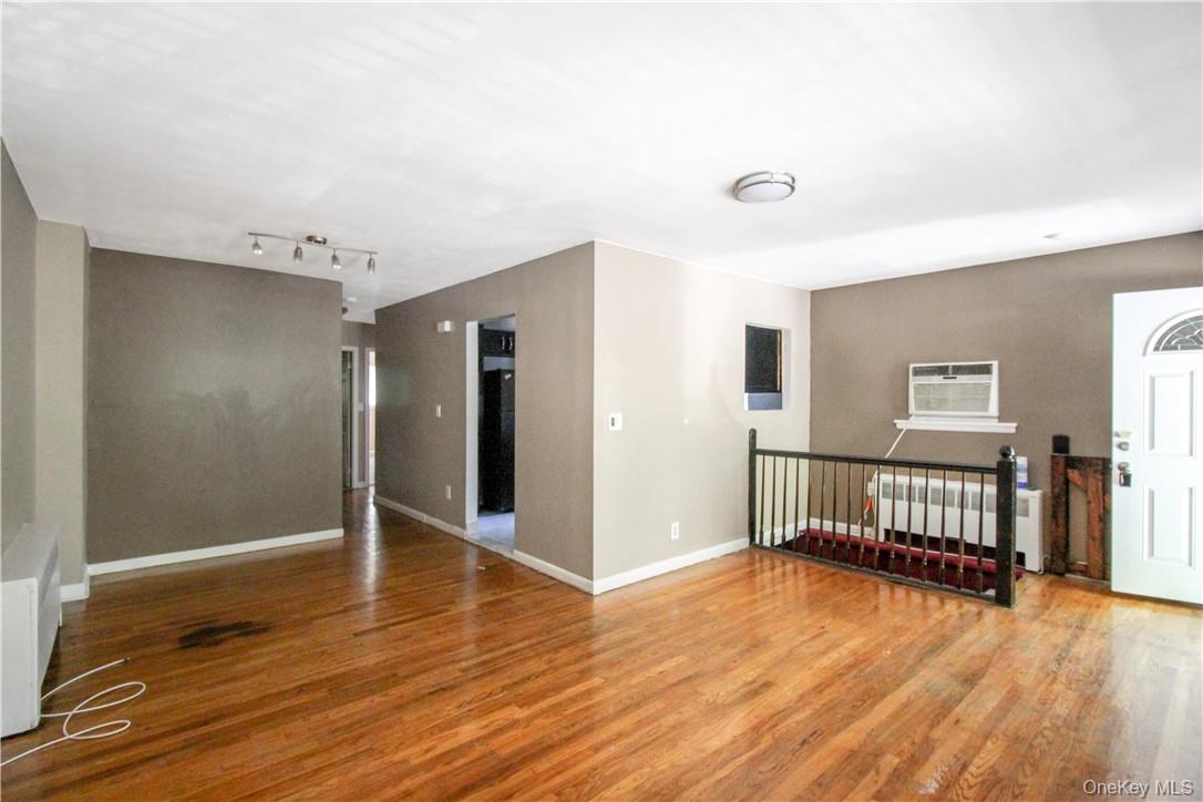 #4 photo, 304 Woodworth Avenue, Yonkers , NY 10701