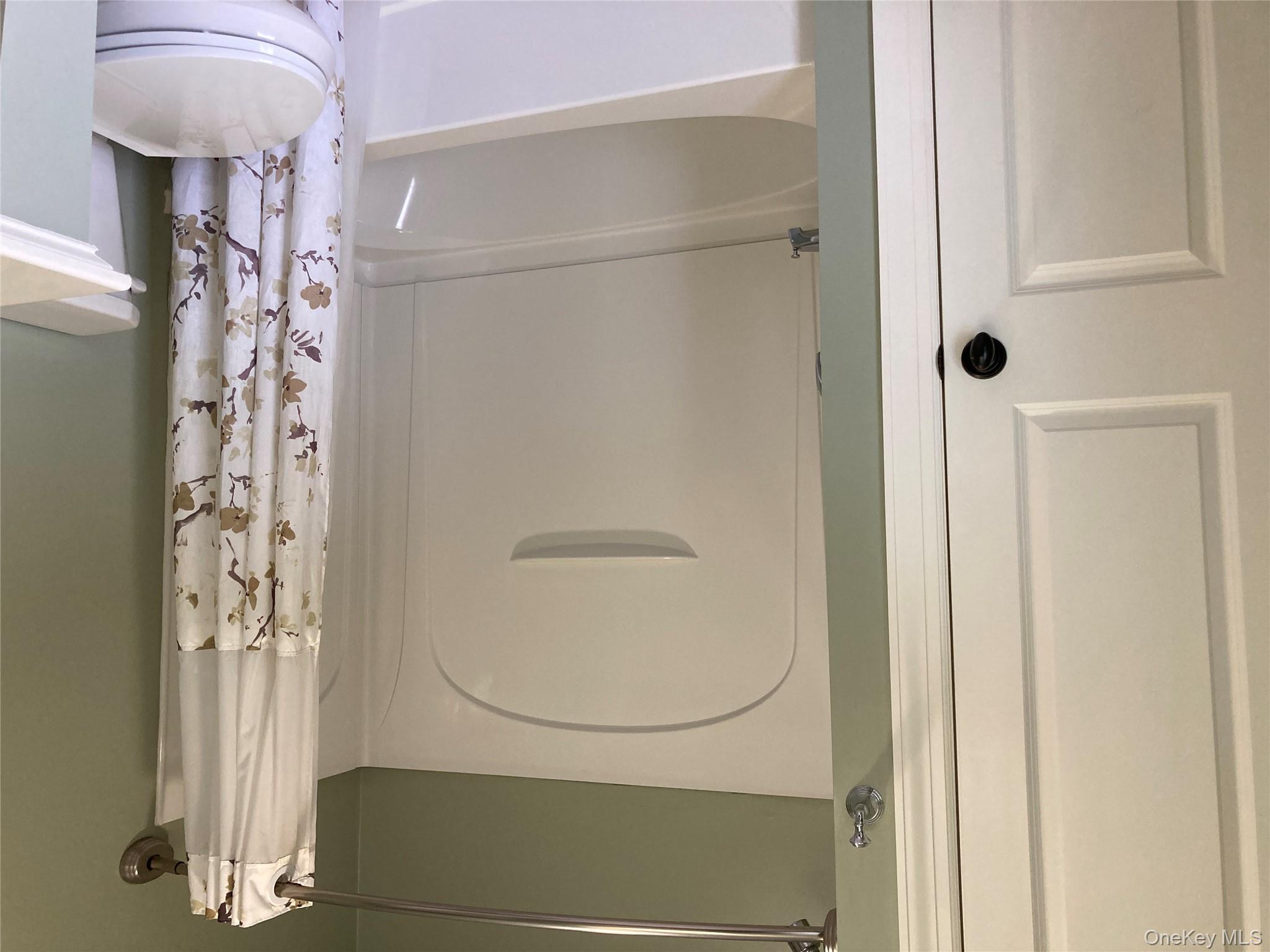 #18 photo, 11 Aske Street, Warwick , NY 10990