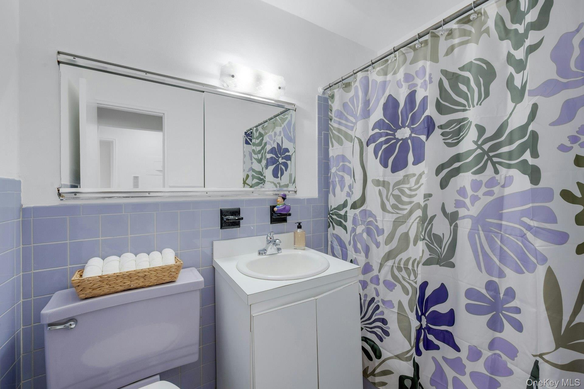 #11 photo, 1853 Central Park Avenue, Yonkers , NY 10710