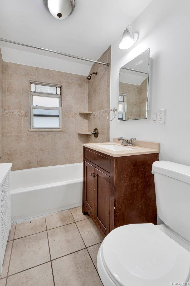 #13 photo, 3088 Mullan Place, Bronx , NY 10465