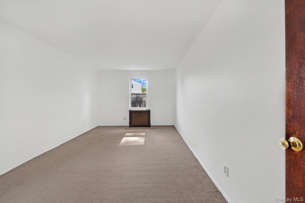 #3 photo, 3088 Mullan Place, Bronx , NY 10465