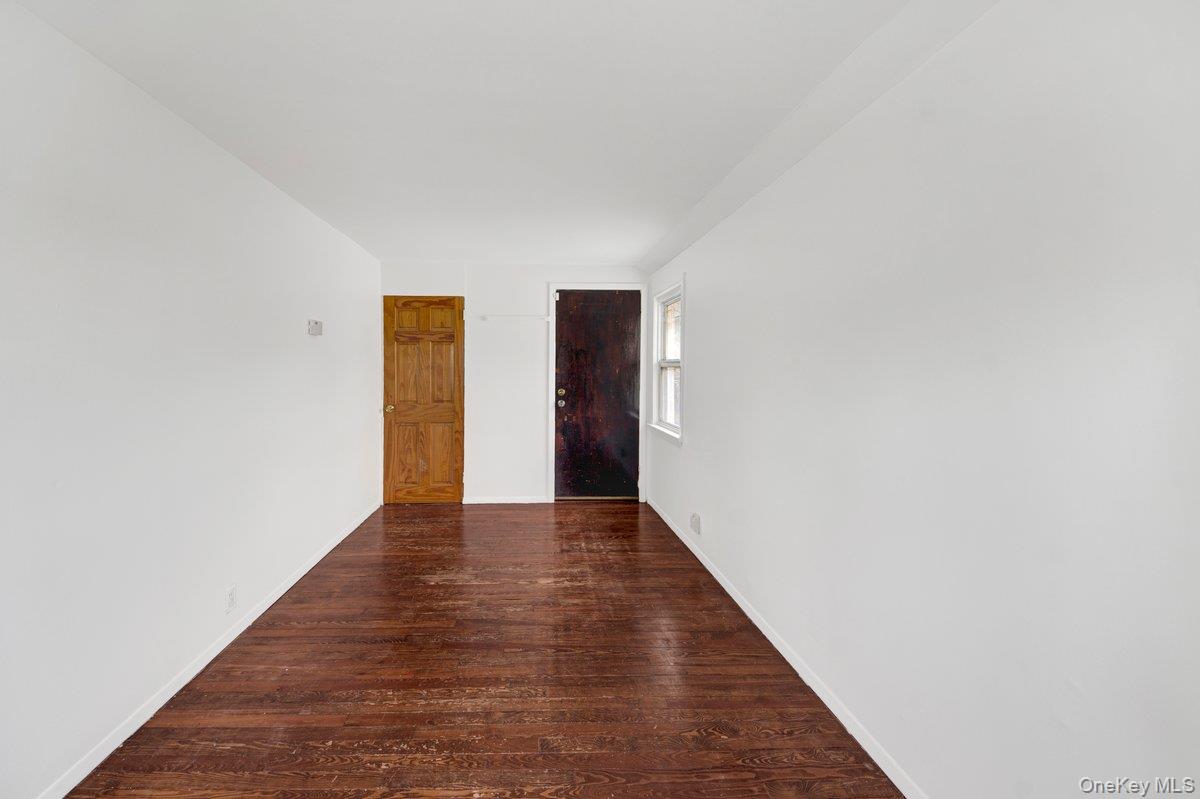 #6 photo, 3088 Mullan Place, Bronx , NY 10465