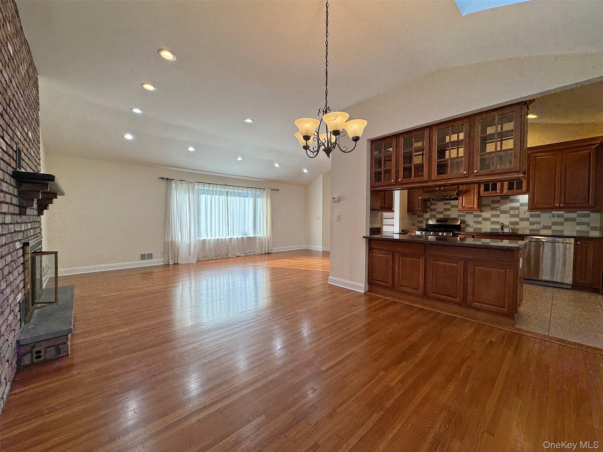 #7 photo, 11 Country Ridge Drive, Rye Brook , NY 10573