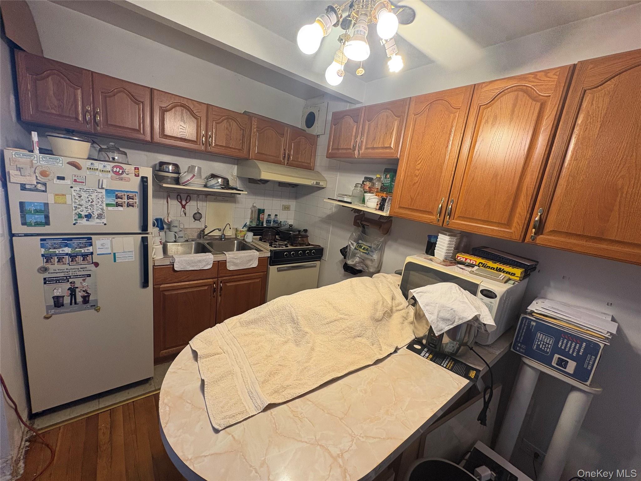 #8 photo, 14731 38 Avenue, クイーンズ区 Flushing , NY 11354