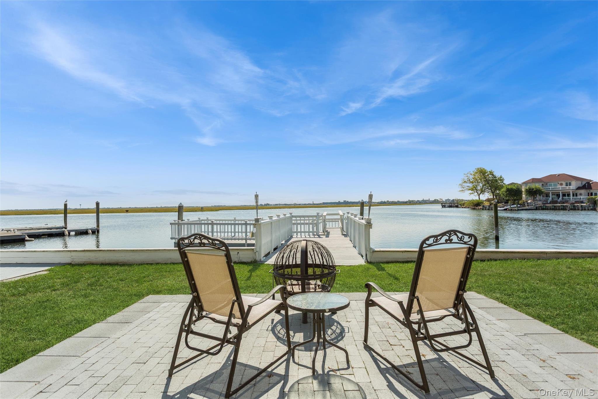 #2 photo, 210 Saratoga Boulevard, Island Park , NY 11558