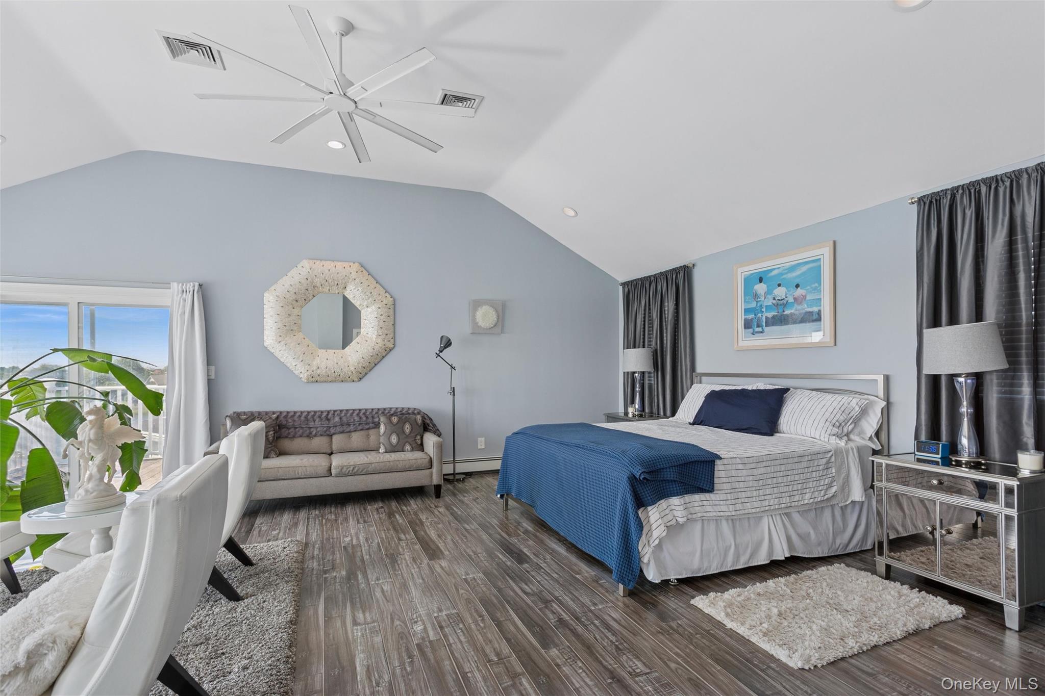 #5 photo, 210 Saratoga Boulevard, Island Park , NY 11558