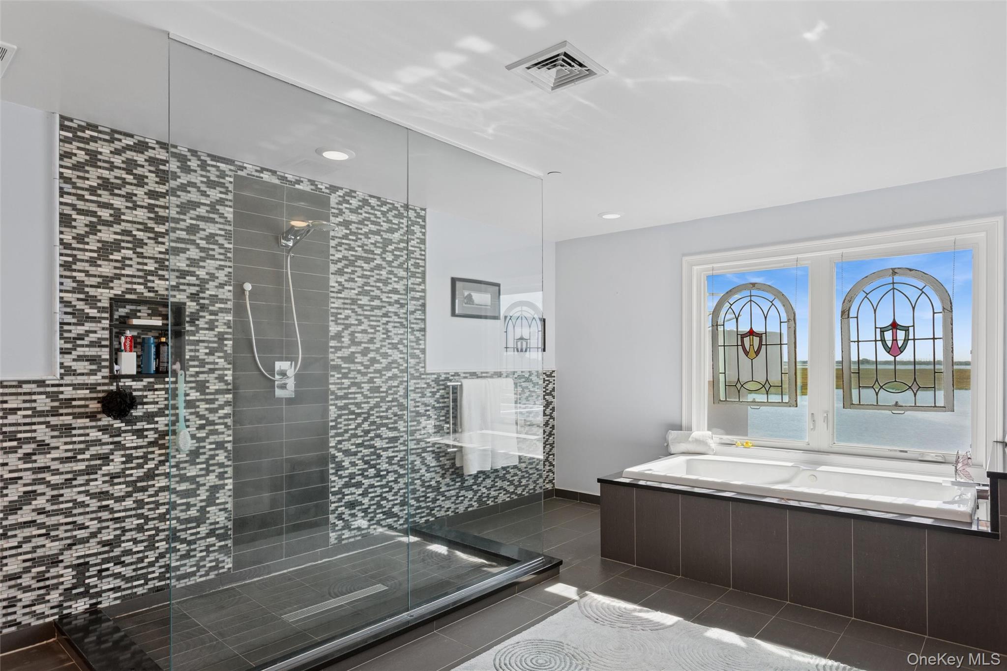 #8 photo, 210 Saratoga Boulevard, Island Park , NY 11558