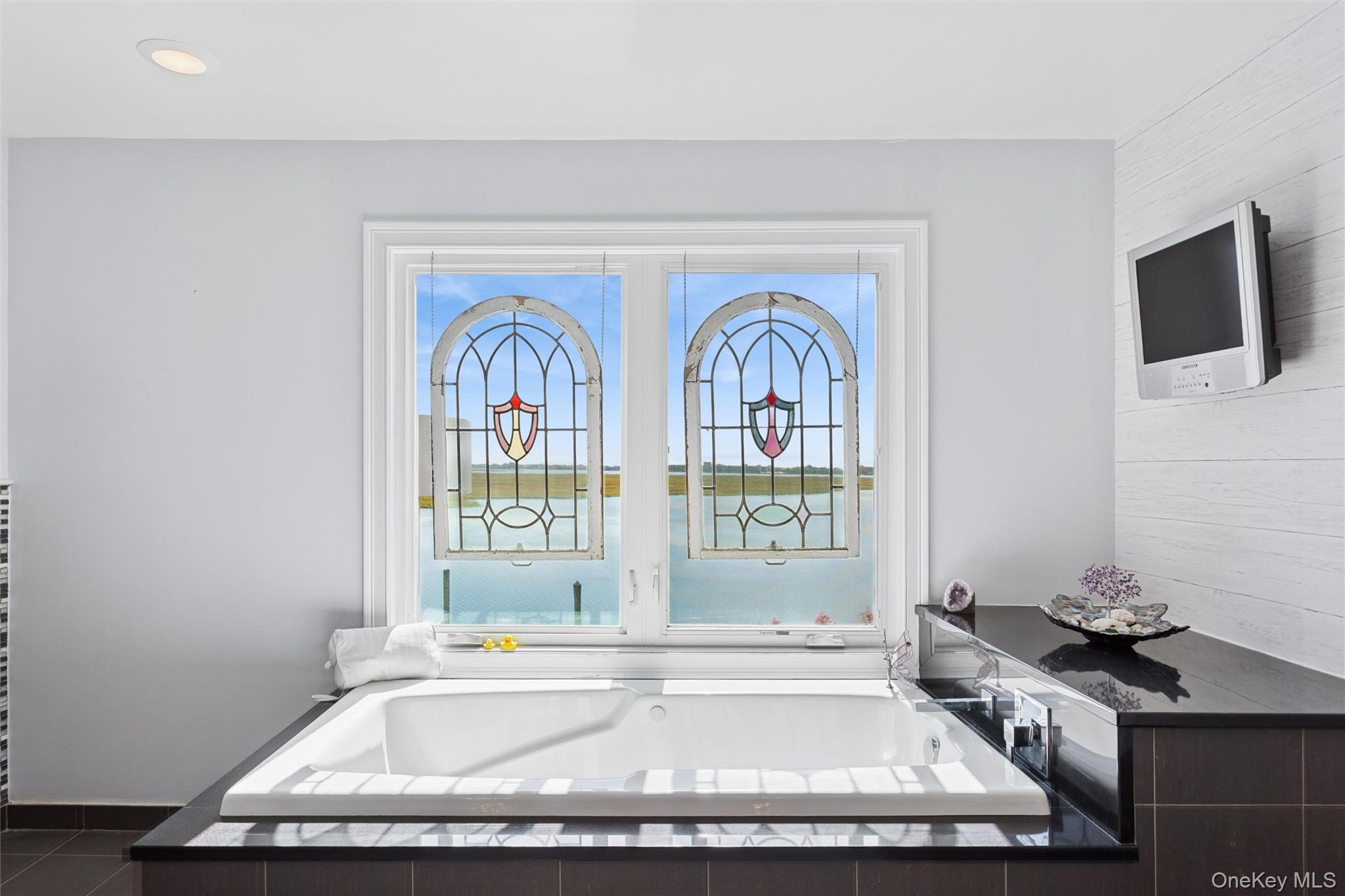 #9 photo, 210 Saratoga Boulevard, Island Park , NY 11558