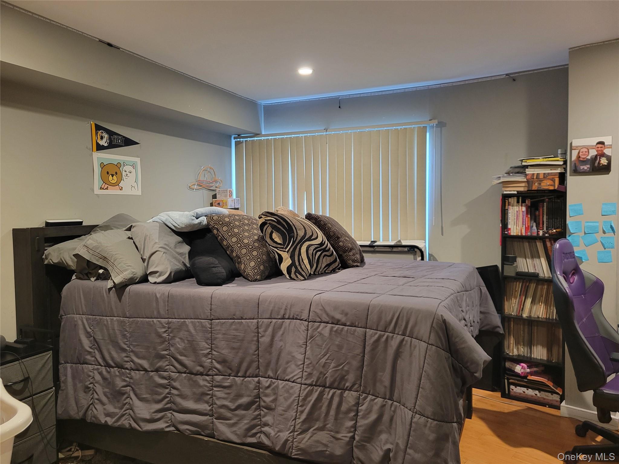 #12 photo, 81-14 Queens Boulevard, Elmhurst , NY 11373