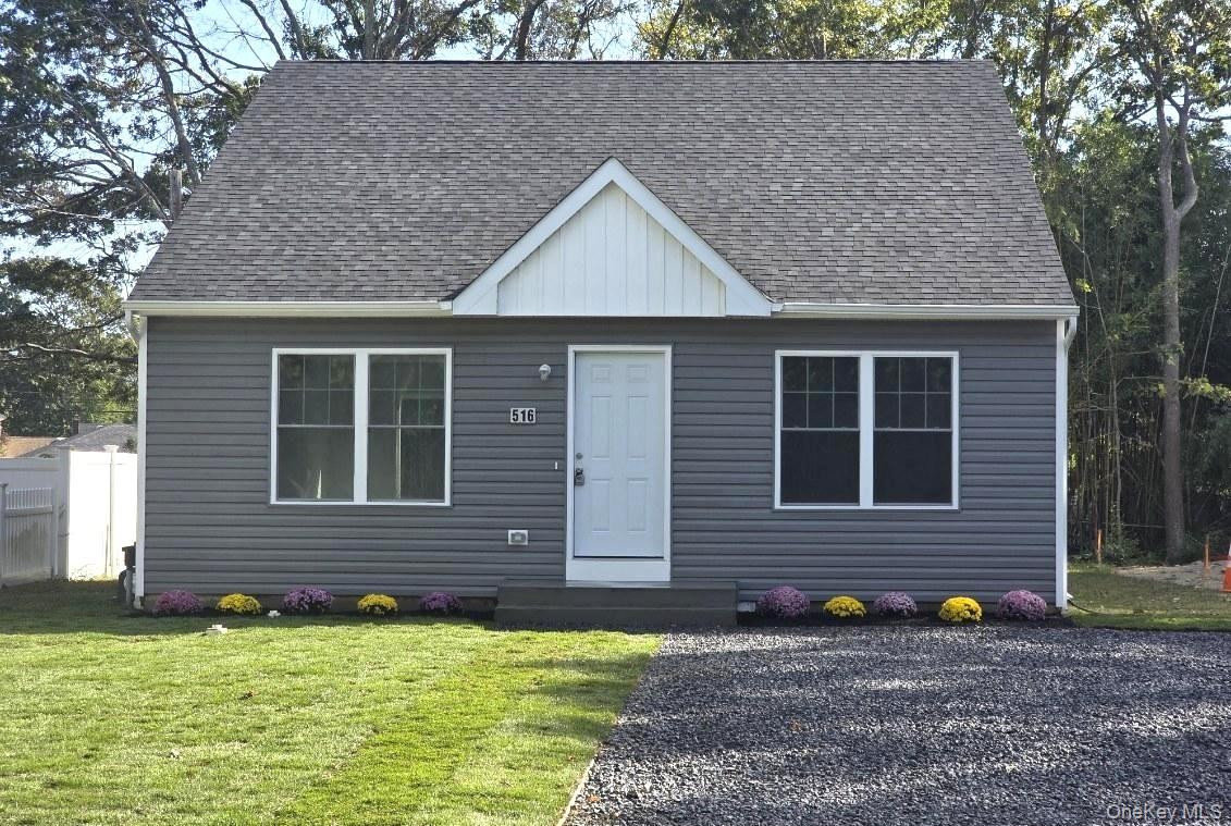 #1 photo, 516 Neighborhood Road, Shirley , NY 11967