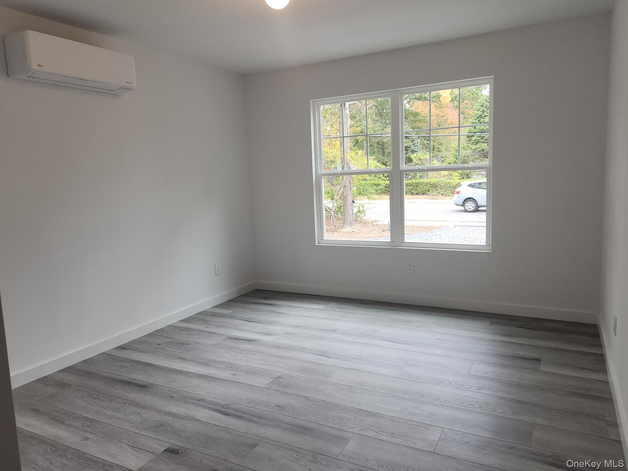 #10 photo, 516 Neighborhood Road, Shirley , NY 11967