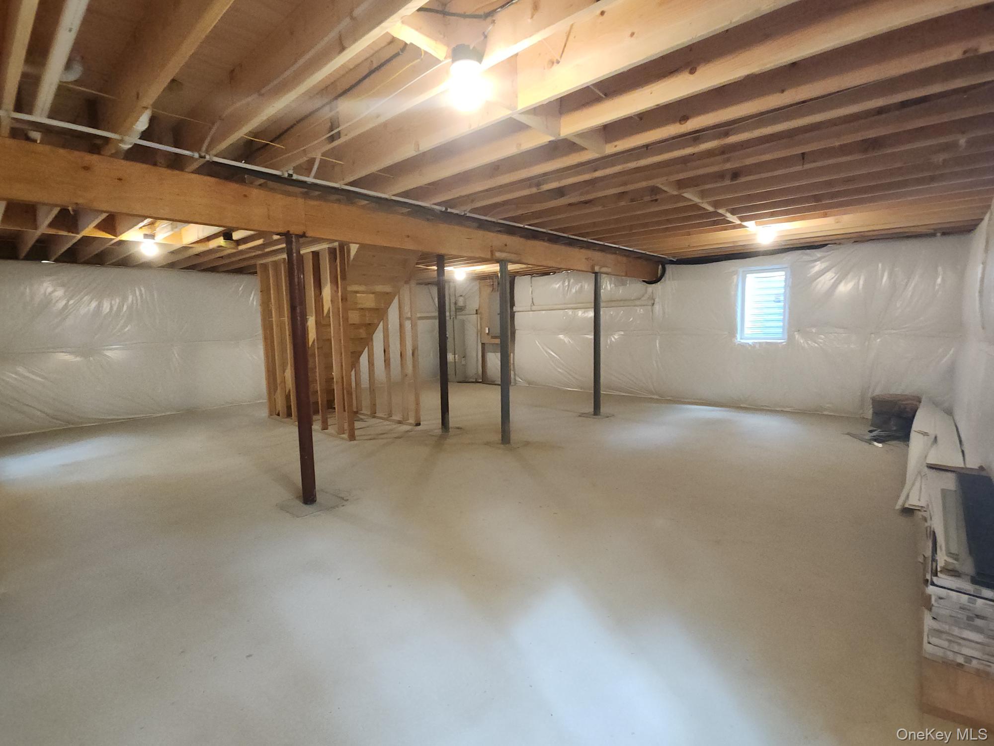 #15 photo, 516 Neighborhood Road, Shirley , NY 11967