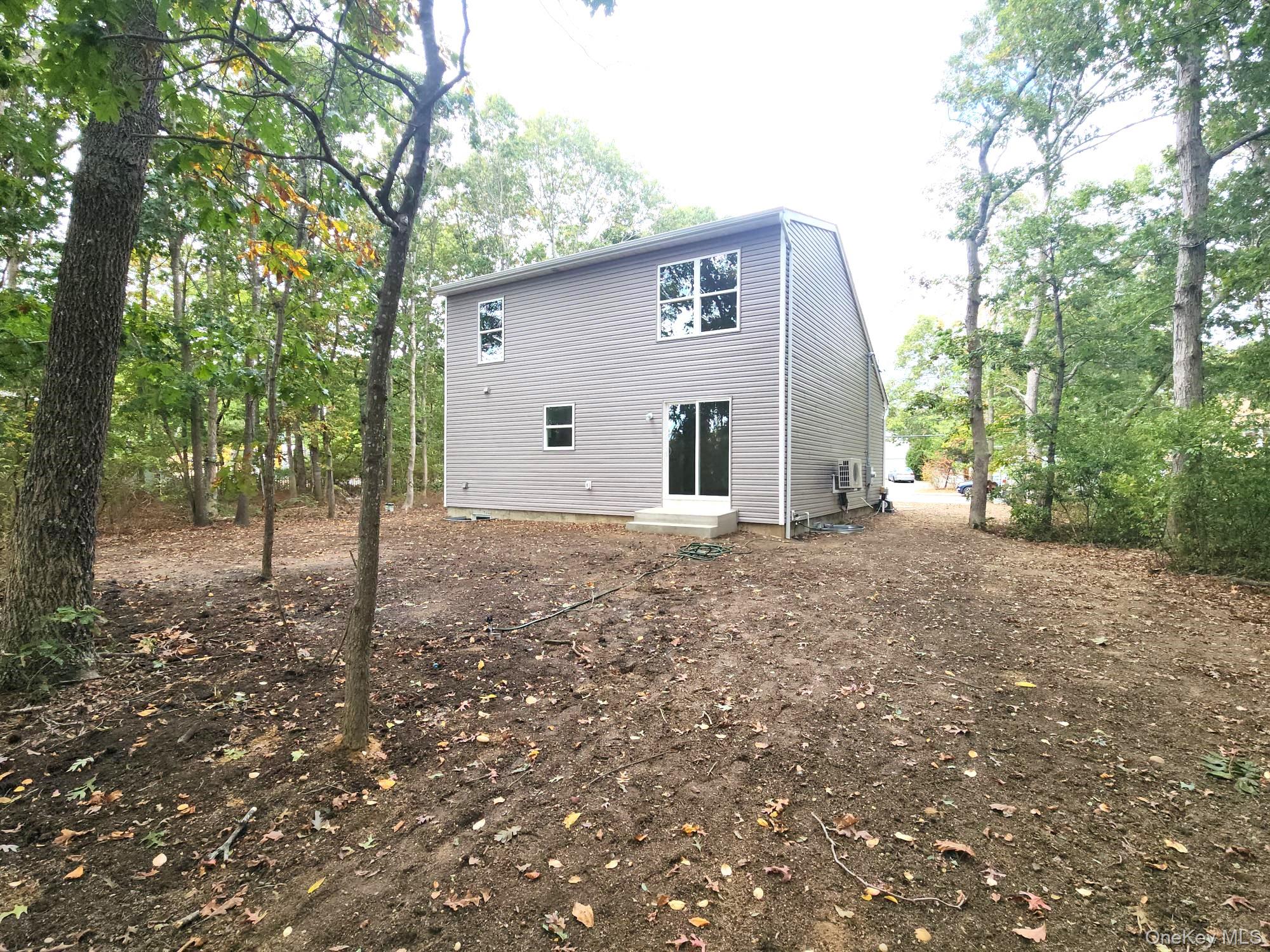 #18 photo, 516 Neighborhood Road, Shirley , NY 11967