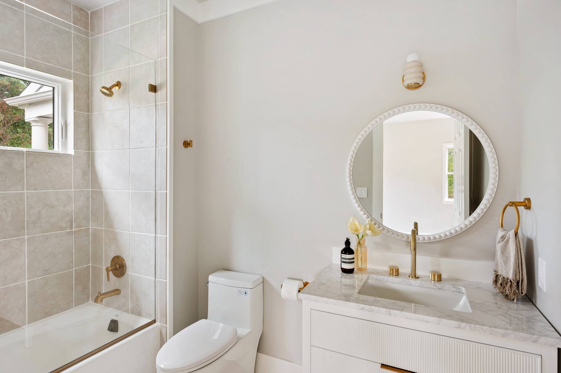 #24 photo, 286 MONTAUK HWY, サフォーク郡 Southampton , NY 11968