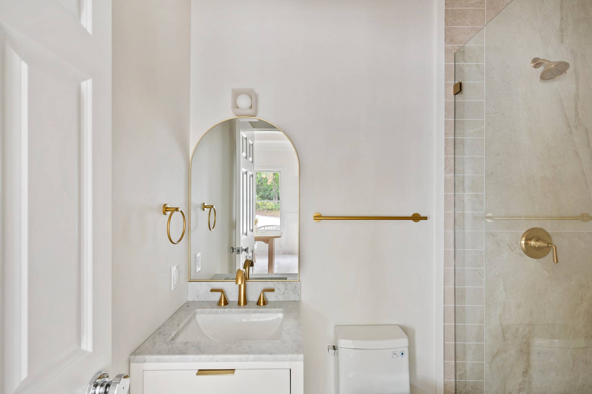 #27 photo, 286 MONTAUK HWY, サフォーク郡 Southampton , NY 11968