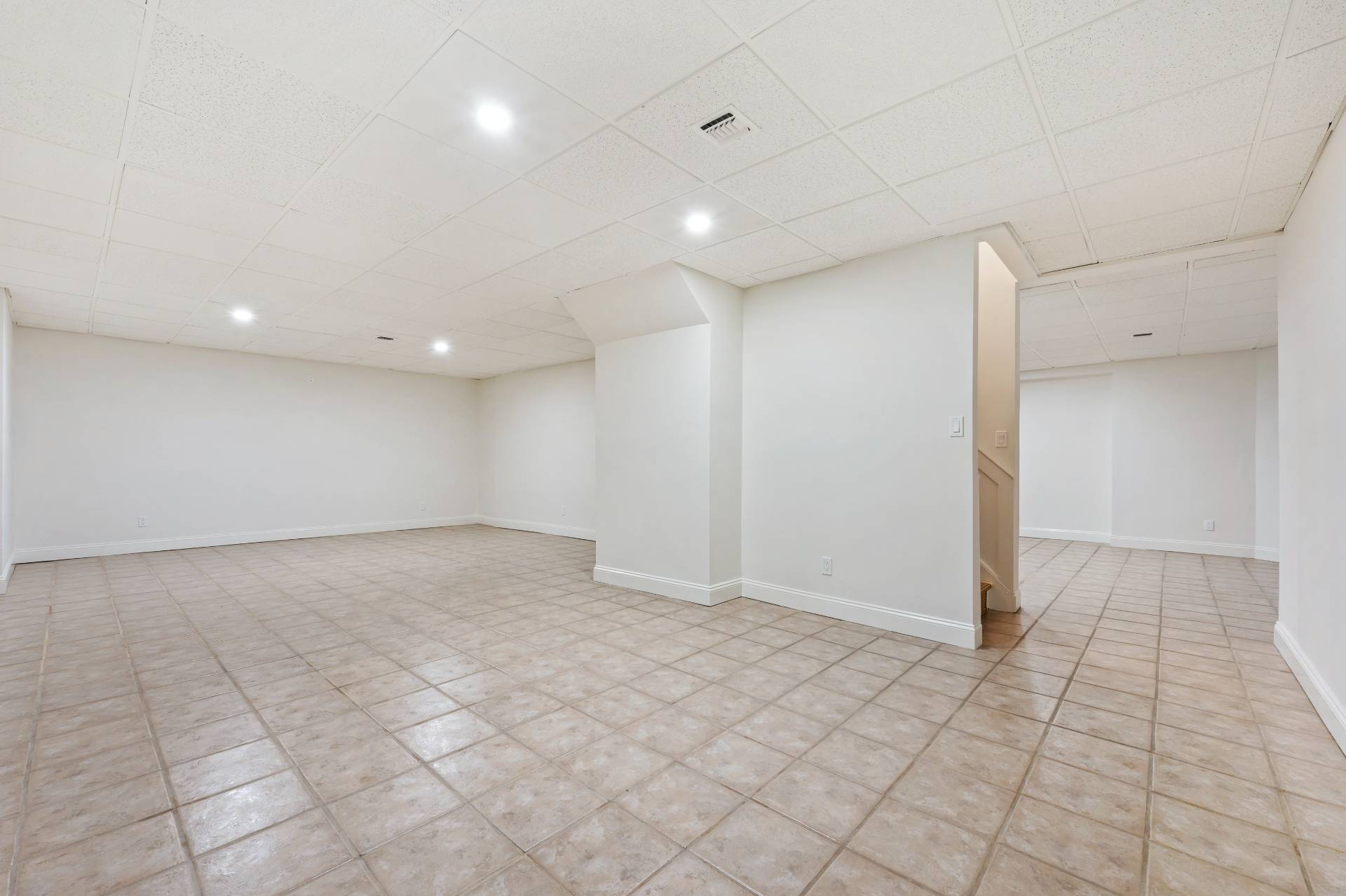 #32 photo, 286 MONTAUK HWY, サフォーク郡 Southampton , NY 11968