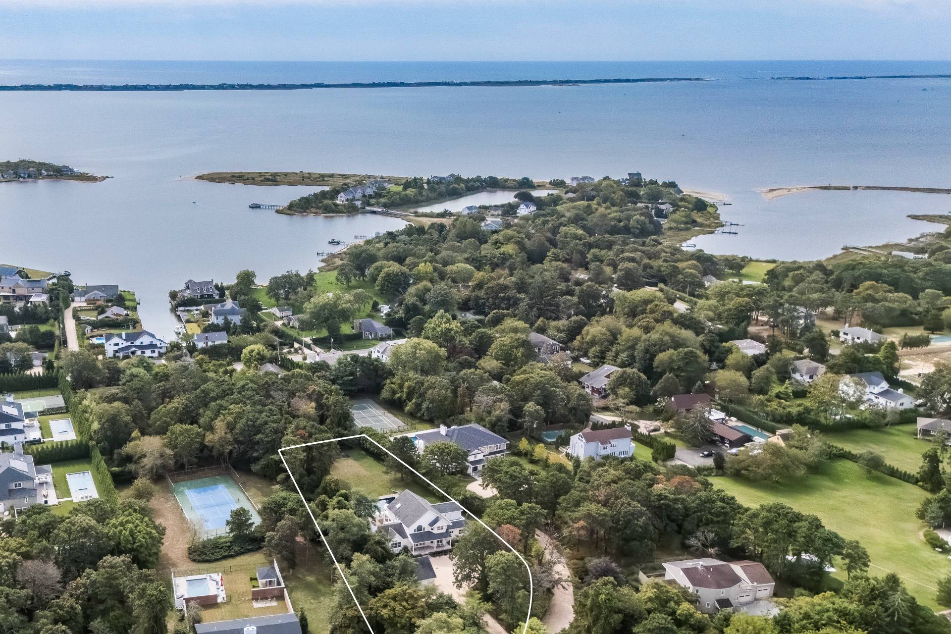 #41 photo, 286 MONTAUK HWY, Southampton , NY 11968