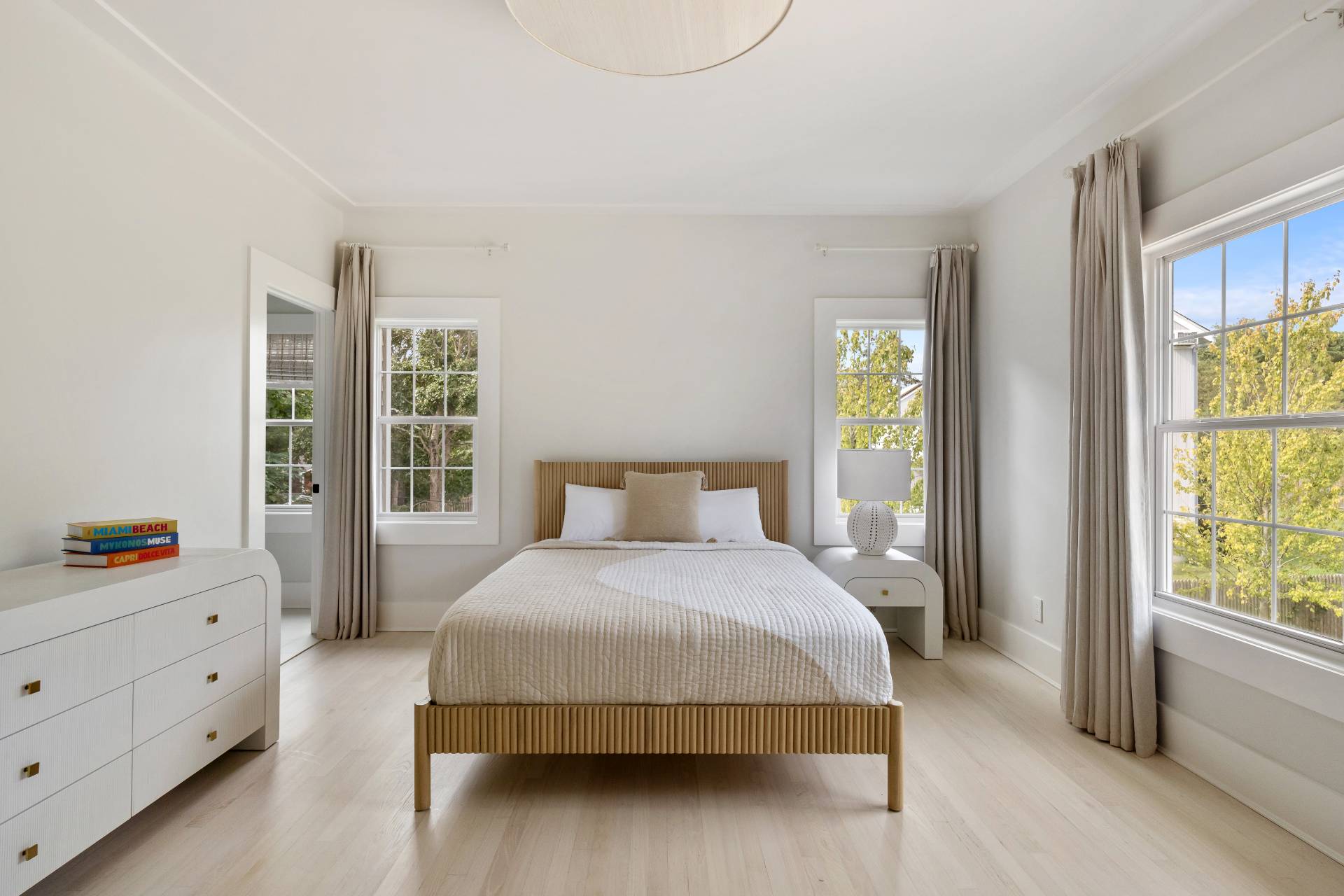 #22 photo, 288 MONTAUK HWY, サフォーク郡 Southampton , NY 11968