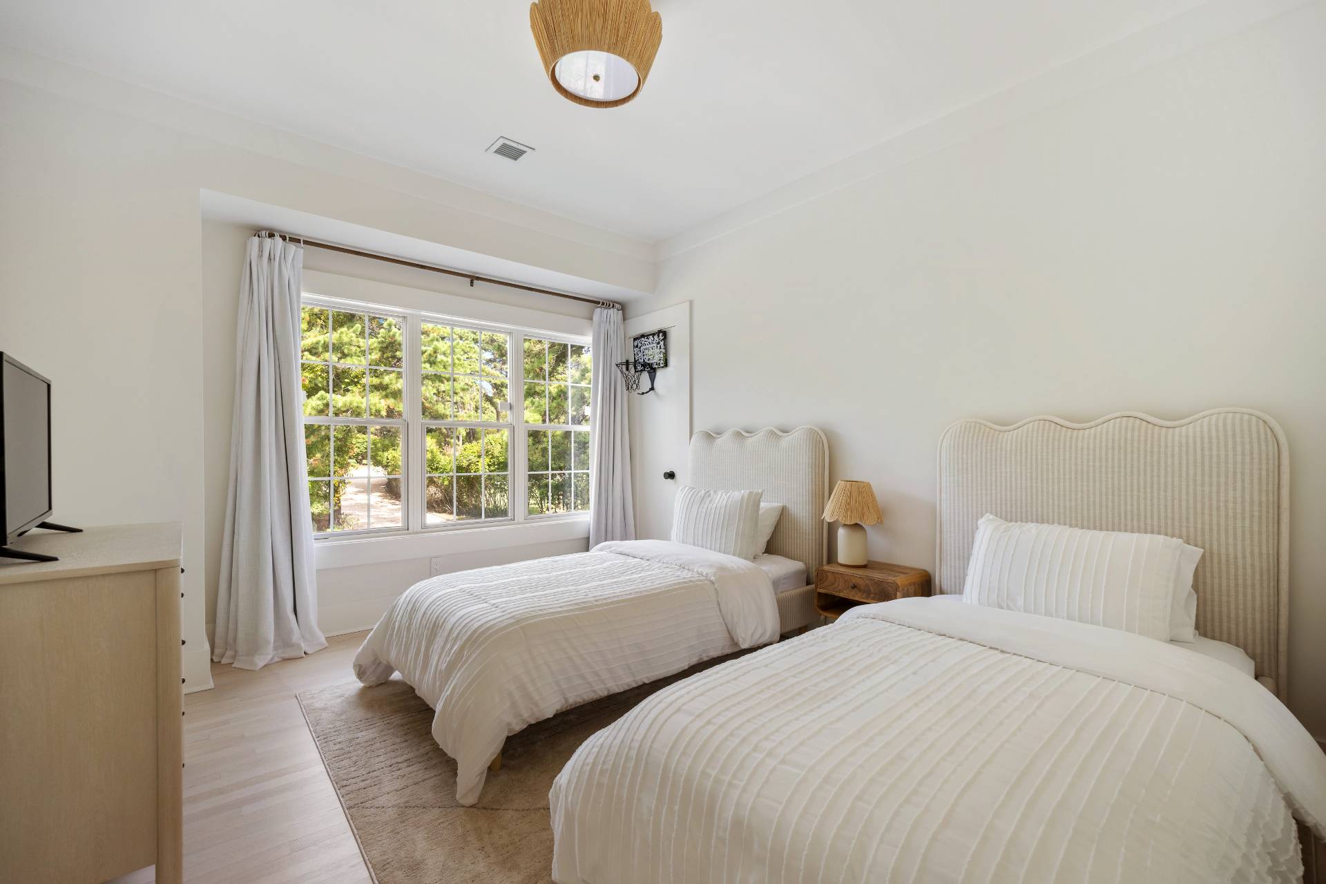 #24 photo, 288 MONTAUK HWY, サフォーク郡 Southampton , NY 11968