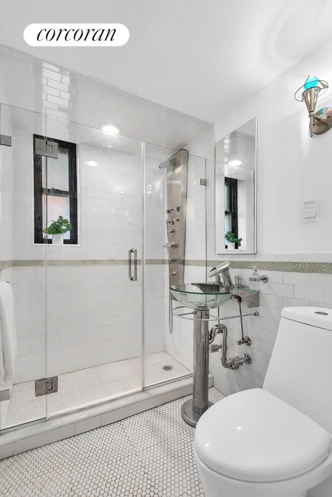 #7 photo, 81 BEDFORD Street, West Village , NY 10014